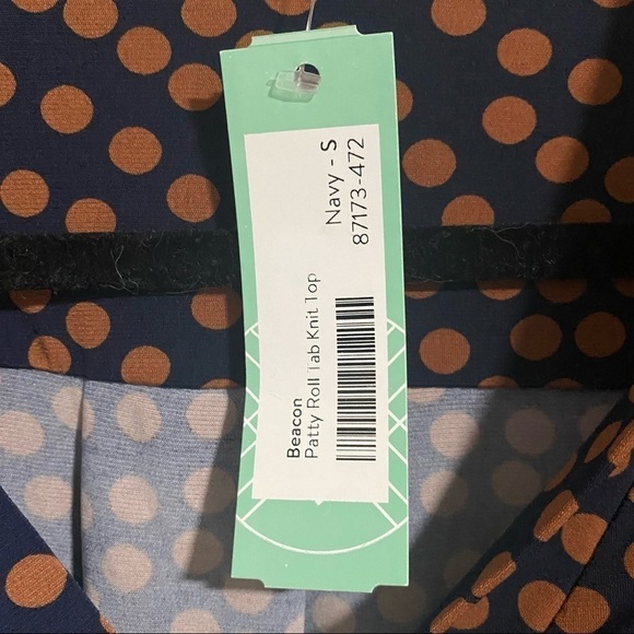 Stitch Fix Beacon Patty Roll Tab Top in Navy Dot, New With Tags - Picture 5 of 6